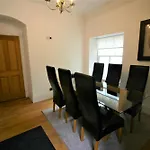 Historic Baronial Lodge With Parking, Aberdeen City Centre