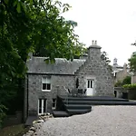 Historic Baronial Lodge With Parking, Aberdeen City Centre